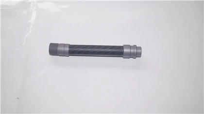 Szénszálas összekötő cső